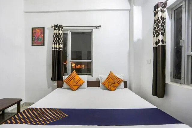 فاراناسي Shiv Ganga Guest House 2*,